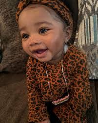 Sasha Berry's Instagram, Twitter & Facebook