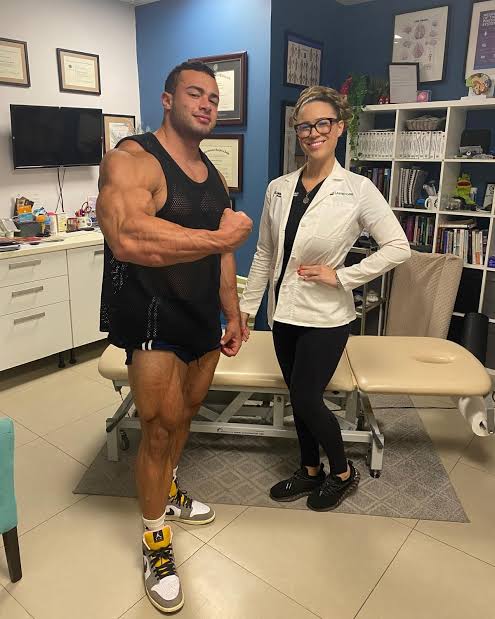 💪 Svein Falzon AKA @genet1canomaly 💥 Together with Dr. Cristin, we're taking athlete care and human performance to the next level 🚀 Proud to have him as our Clinic Ambassador for Brain-Based