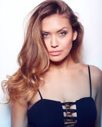 Lidia Rivera's Instagram, Twitter & Facebook