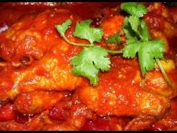 Chef kesayangan malaysia chef wan berkongsi resipinya untuk ayam masak merah yang lazat. Ayam Masak Merah Chef Wan