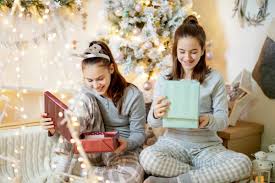 If you know your teenager's christmas wish list ideas, they are sure to appreciate the thought put into their gifts. 8 Christmas Gift Ideas For 13 Year Old Girls Familyeducation