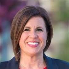 Debbie Mastro's Instagram, Twitter & Facebook