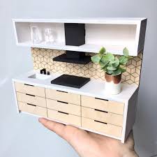 Maison De Poupees Camille Tisserand Blog Home En 2020 Meubles Maison De Poupee Maison De Poupee Maison Barbie