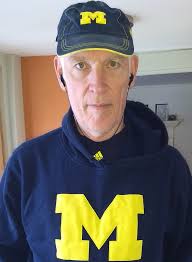 What kind of coach fails to advise the team to switch from 3s to 2s if the  former are not falling?