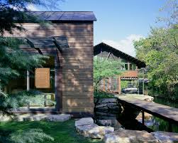 Read reviews and choose a room with planetofhotels.com. Lake Austin House Lake Flato