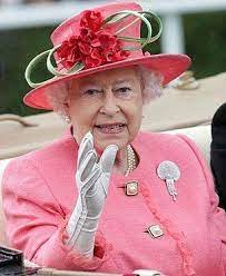 When You See The Queen Wave It S My Gloves She S Wearing Meet The Woman Whose Creations Protect Her Majesty S Hands Queen Elizabeth Queen Hat Elizabeth Queen Of England