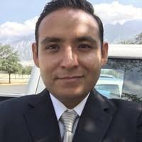 60+ perfiles de «César Lucio»