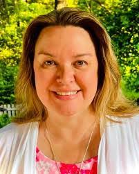 Angela Hullinger's Instagram, Twitter & Facebook