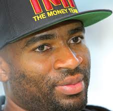 Gençler mumla aranıyor