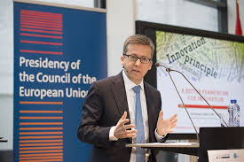 3.11 mb informal meeting of ministers responsible for competitiveness (research, icompet). Carlos Moedas Innovation Principle 2 Copma