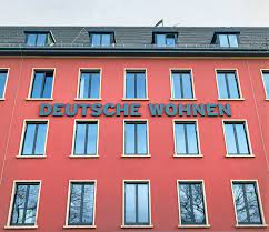 Deutsche wohnen, one of the cities' largest landlords, is often lambasted by activists for renovating buildings and then raising rents. Deutsche Wohnen Anatomie Eines Immobiliengiganten Berliner Mieterverein E V