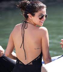 Maybe there are others in the hidden parts that only she and probably her. Selena Gomez Tattoo 10 Selena Gomez Tattoo Rippen Tattoos Kleine Rippen Tattoos