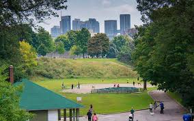 The mayor of toronto says there will be a review after police used force to remove a homeless encampment from a downtown park. Picnicking In Toronto S Trinity Bellwoods Park Urbaneer Toronto Real Estate Blog Condos Homes