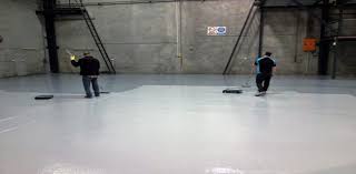 La terrazza esterna viene spesso sottoposta alla pioggia, ma la resina è idrorepellente, e non favorisce la raccolta d'acqua sulla superficie del pavimento. Resina Trasparente Per Pavimenti Cos E Resinsystem Italia