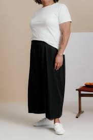 The Best Minimalist Plus Size Clothing Brands Plus Size Outfits Fashion Scandinavian Fashion