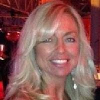 Kim Galli's Instagram, Twitter & Facebook