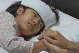 Also worth noting that little ones with a fever should not. Home Remedies For Fever Ways To Lower Your Kid S Temperature