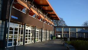 Doetinchem liegt nur rund 20 km von emmerich und 40 km von bocholt entfernt, nahe der deutschen grenze. Locatie Julianaplein Graafschap College