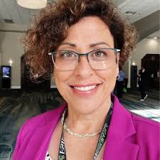 Let's give a round of a-paws to Marc & Amanda Beeson,