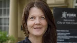 Campaigner calls for bigger bins outside York city centre