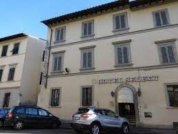 If you would rather start a new search, please click here or please change your dates or check availability below. A Szalloda Utcai Frontja Picture Of Ih Hotels Firenze Select Florence Tripadvisor
