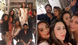 Ever since arjun kapoor stepped into the bollywood industry, he has been associated with many there is a long list of arjun kapoor girlfriends in his life who are famous bollywood actresses. Arjun Kapoor Joins Girlfriend Malaika Arora And Her Girl Gang For A Night Out