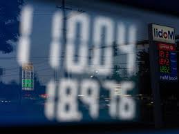 Baltimore gas prices fall 13 cents in a week, averaging $4 a gallon: GasBuddy