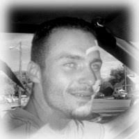 Derek Hillyer's Instagram, Twitter & Facebook