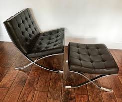 The barcelona chair is undoubtedly one of the symbols of 20th century modernism, setting a new standard in furniture design for decades to come. Mocha Brown Leather Barcelona Chair And Ottoman By Ludwig Mies Van Der Rohe Knoll For Sale At 1stdibs