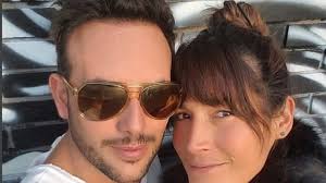Sebastián protagonizará una telenovela en méxico y kathy está grabando con caracol. Sin Ropa Y En Moto Asi Es La Foto Que Compartio Sebastian Martinez Con Kathy Saenz Minuto30 Com