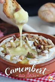Ptitchef Recette Cuisine Faitmaison Idee Repas Camembert Fromage Noix Miel Camembertroti Recettefacile Recette Camembert Roti Recettes De Cuisine