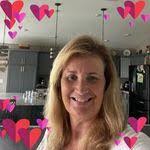 Lynette Garrison's Instagram, Twitter & Facebook