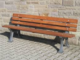 Founded in 1983, west michigan bank & trust is a financial institution that offers checking, individual retirement and savings account services. Bank Frankfurt Hartholz Mit Lehne Und Aluguss Fuss Banke Bank Frankfurt Abc Team