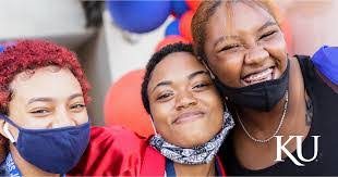 Leslie Alva's Instagram, Twitter & Facebook