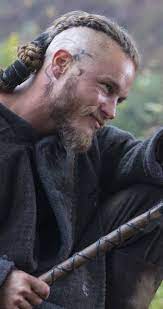 Download Ragnar Lothbrok Wallpaper Hd By Vishalkhiwal Wallpaper Hd Com In 2021 Viking Wallpaper Ragnar Lothbrok Ragnar