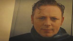 Plottwist in 'Familie': omstreden personage blijkt niet te zijn wie hij  beweert