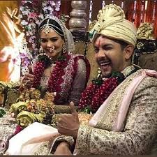 Here S A First Look At Aditya Narayan S Wedding Pictures Indian Wedding Couple Celebrity Weddings Wedding Pictures