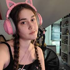 Hello my name is joseph I'm just a gamer everyday and I do absolutely  nothing other then take my dog for a walk here and there so yea come join  the channel