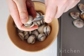 The dish is all about fresh cockles. Recipe Ggomak Muchim Blood Cockles With Soy Sauce Dressing Bburi Kitchen