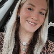 Hello, any ladies that can recommend a good spot to get underarm waxing &  eyebrows aswel please near the area! I am also looking for eyebrown tint or  something that will last