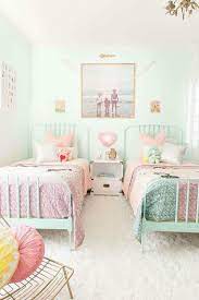 Bilik tidur adalah ruangan peribadi yang khas untuk anda beristirehat setelah sehari suntuk penat bekerja, tak kira di tempat kerja ataupun di rumah. 19 Koleksi Idea Menghias Bilik Tidur Untuk Anak Kembar Ilham Dekorasi