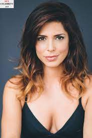 Cindy Sampson cleavage Photos | SexCelebrity