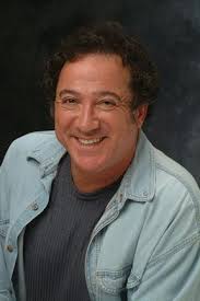 Stage act keeps TV's Mekka