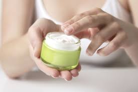 Understanding Moisturizer Ingredients