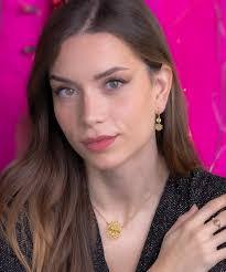 Brandy Copas's Instagram, Twitter & Facebook