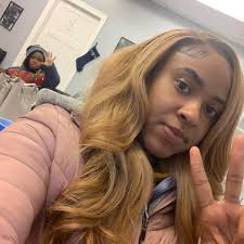 What are weird smells that people secretly love?