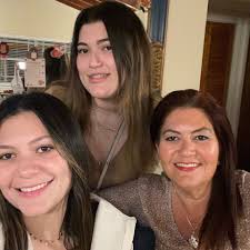 Fundraiser for Carolina Colon by Beatriz Morejon : Maru's family