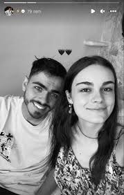 Raúl Santamaría: su edad, su pareja y biografía del miembro de los Mozos de  Arousa en 'Reacción en cadena'