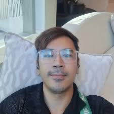 Koi Ang vs Food (@thechinoyfoodie) · Manila