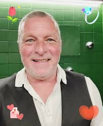 😭 We have no parents, but I worked very hard to pay for my sister's  college. Thank God she graduated today. Just ask for your blessing in his  new professional stage. 🥹🥹🙏🏻